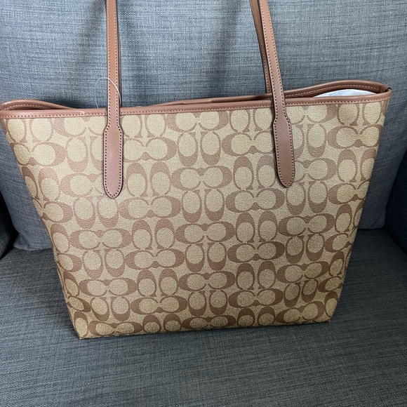 NWT COACH SIGNATURE CITY TOTE HANDBAG SHOULDER BAG - Picture 4 of 9